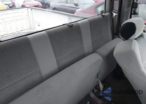 2002 Ford F-150 Lariat/Xl/Xlt из США, поврежденный, VIN 1FTRX17L12NB81415